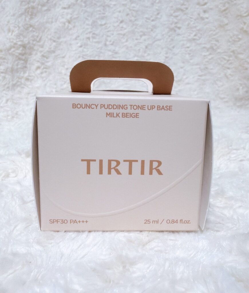 ティルティル,バウンシープディングトーンアップベースのケーキボックスのような外観のアップ(正面)